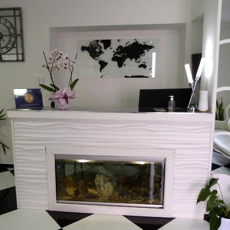 Clelia'S Boutique Rooms & Suites La Maddalena  Bagian luar foto