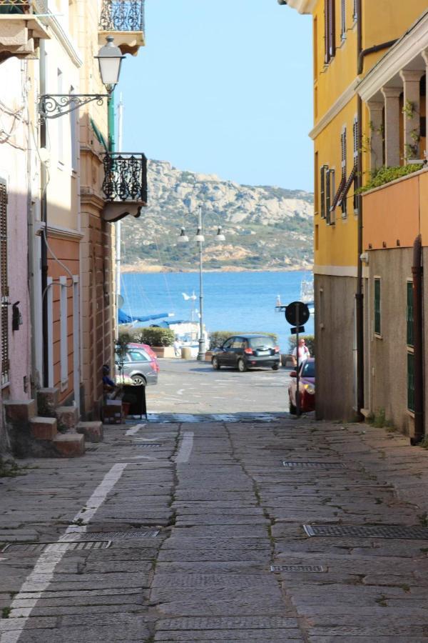 Clelia'S Boutique Rooms & Suites La Maddalena  Bagian luar foto
