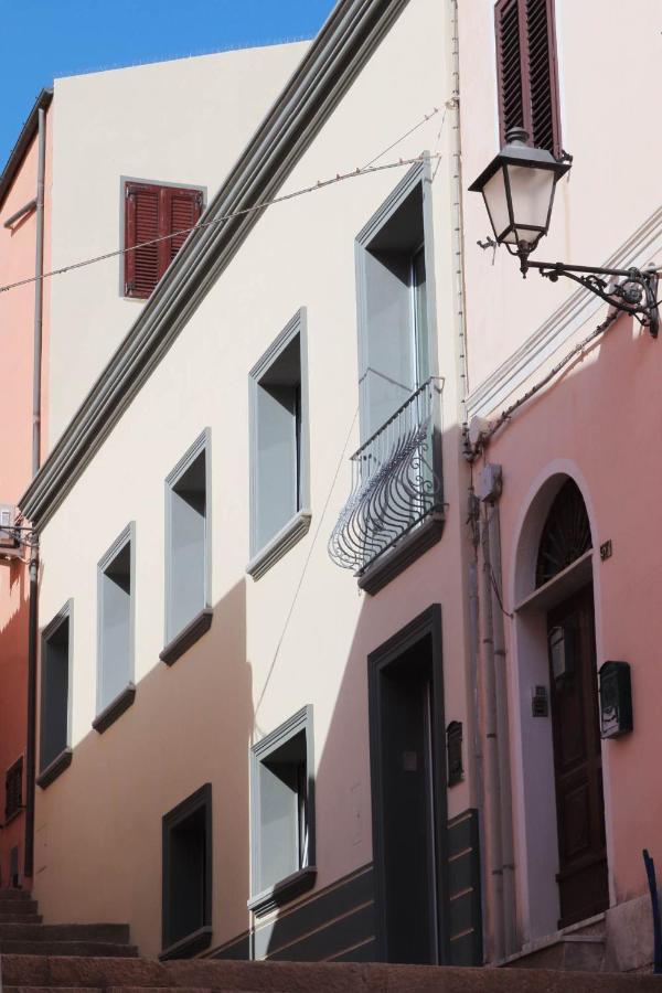 Clelia'S Boutique Rooms & Suites La Maddalena  Bagian luar foto