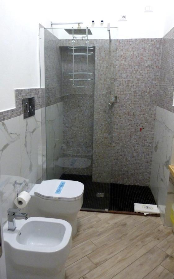 Clelia'S Boutique Rooms & Suites La Maddalena  Bagian luar foto